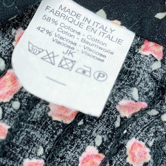 Brandy Melville Bralette Floral Crop Top Black with Red Roses - Picture 8 of 9